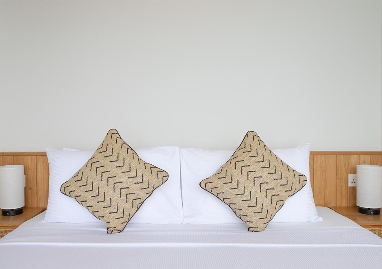 Stone Hotels Дгіффуші Екстер'єр фото