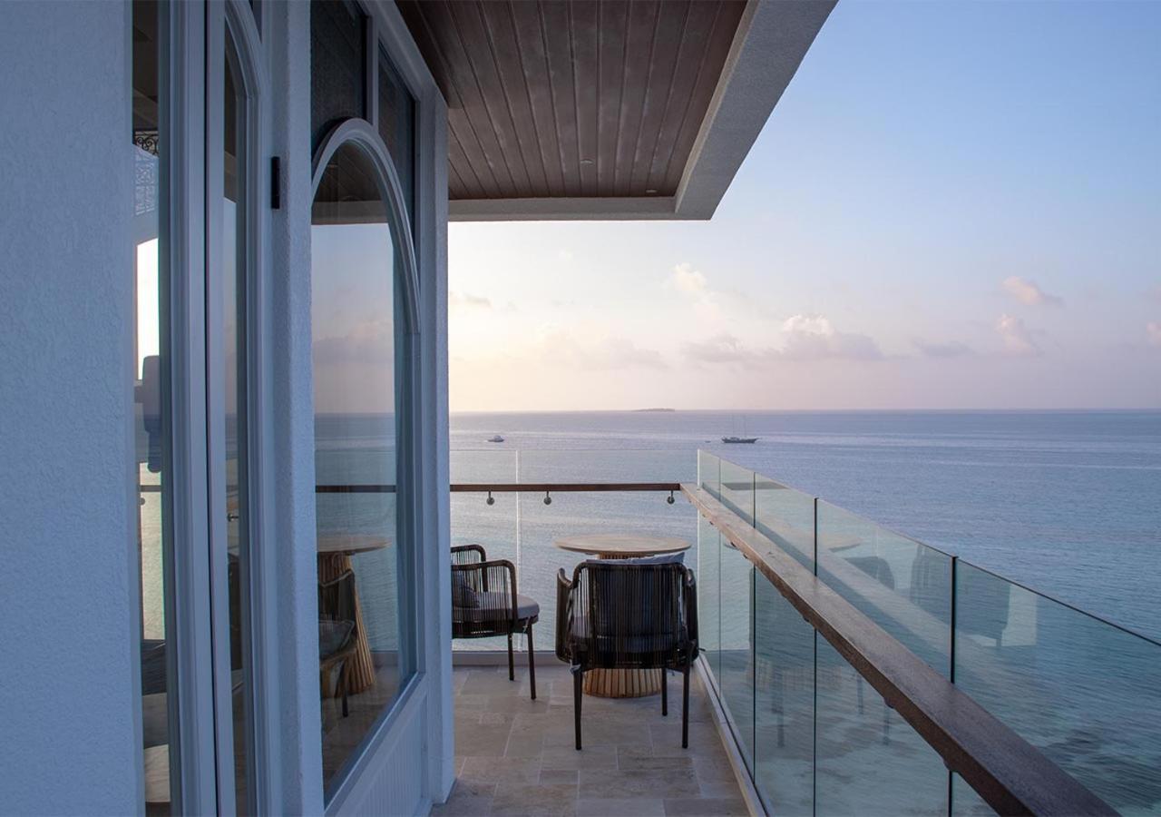 Stone Hotels Дгіффуші Екстер'єр фото